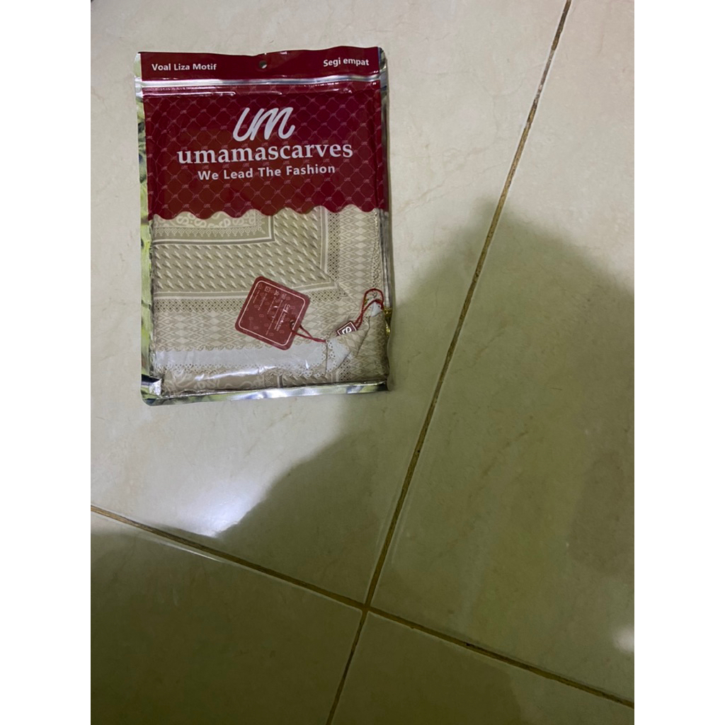 Umama scarves
