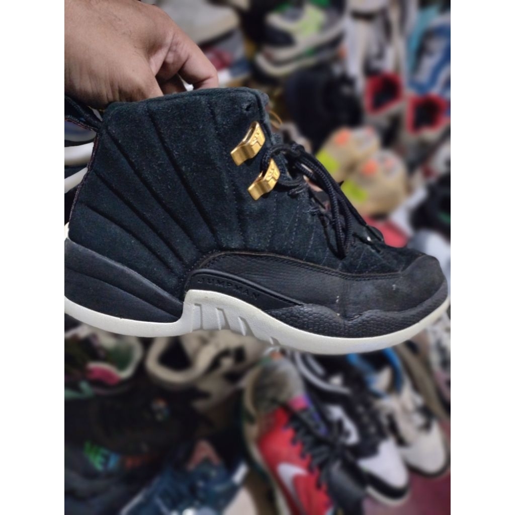Air Jordan 12 Retro reverse taxi, size 40