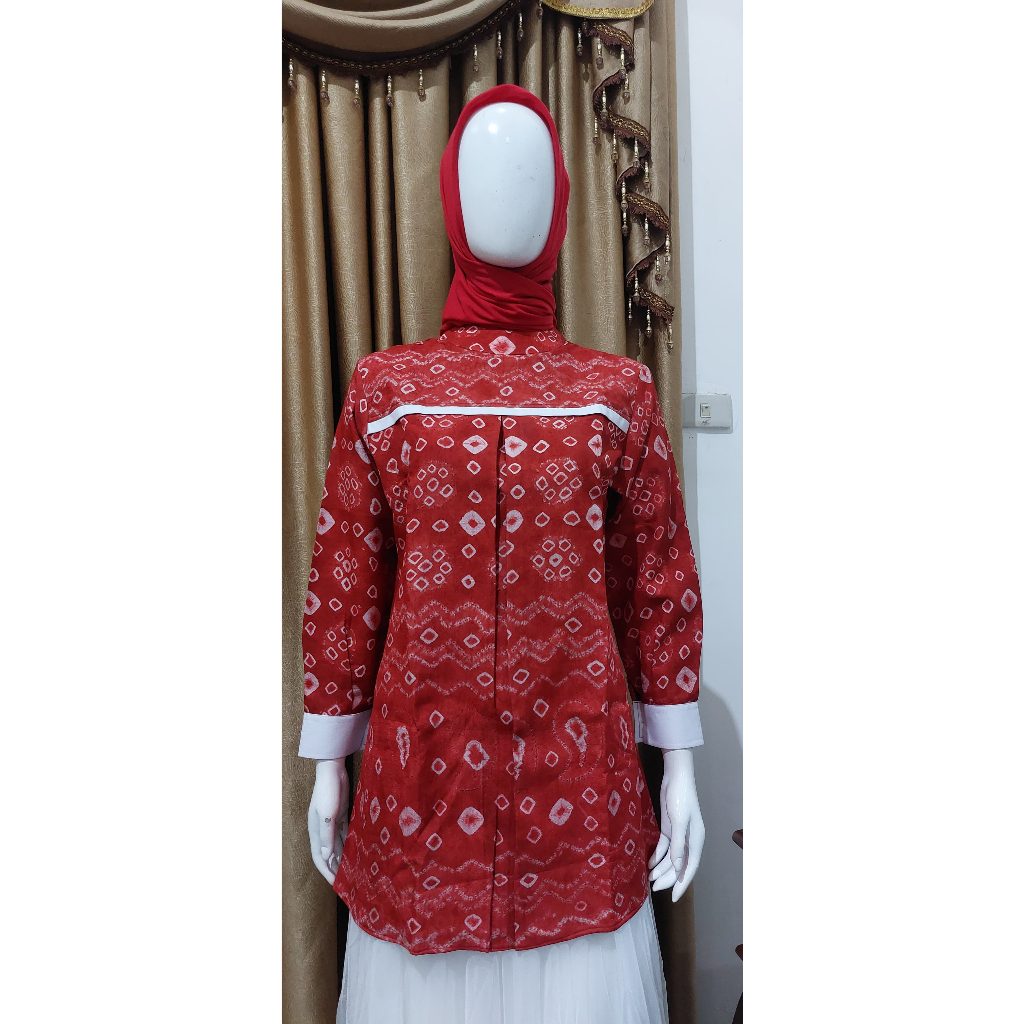 Blouse Jumputan Merah Putih