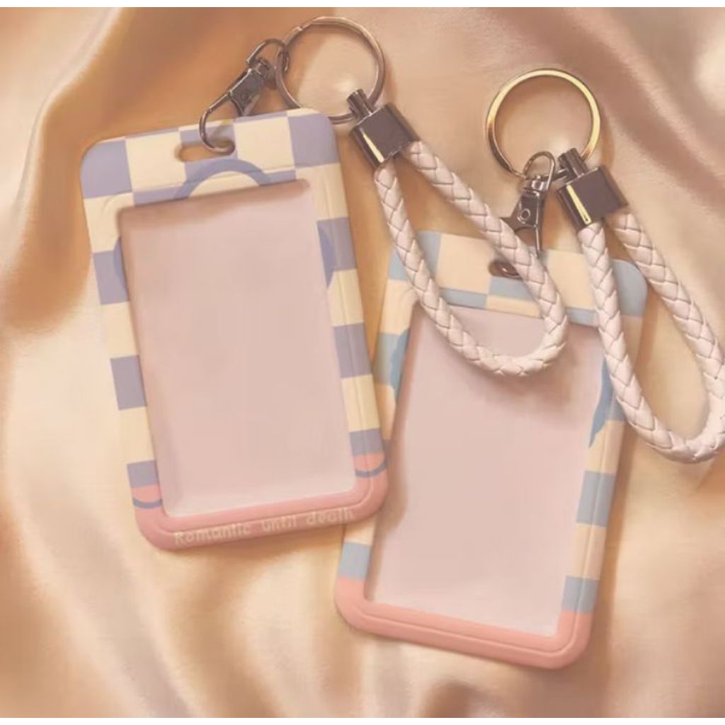 

ID CARD HOLDER MOTIF