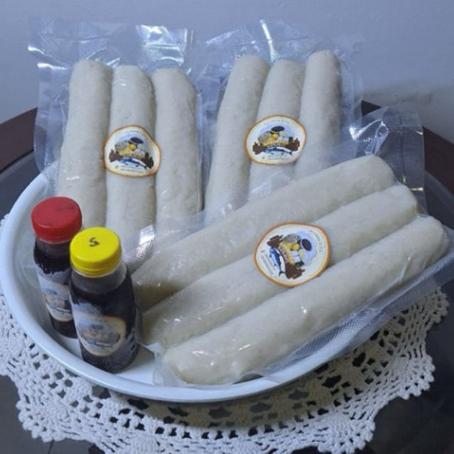 

pempek ikan tenggiri/pempek lenjer besar/pempek palembang/pempek gurih