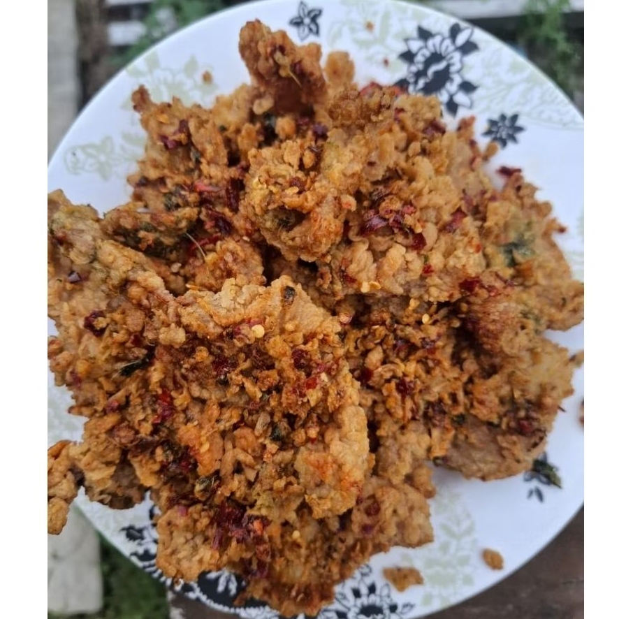 

Kripik Kulit ayam cripy 1KG / Kulit ayam Pedas Daun jeruk SS snack_food / Cemilan / Makanan