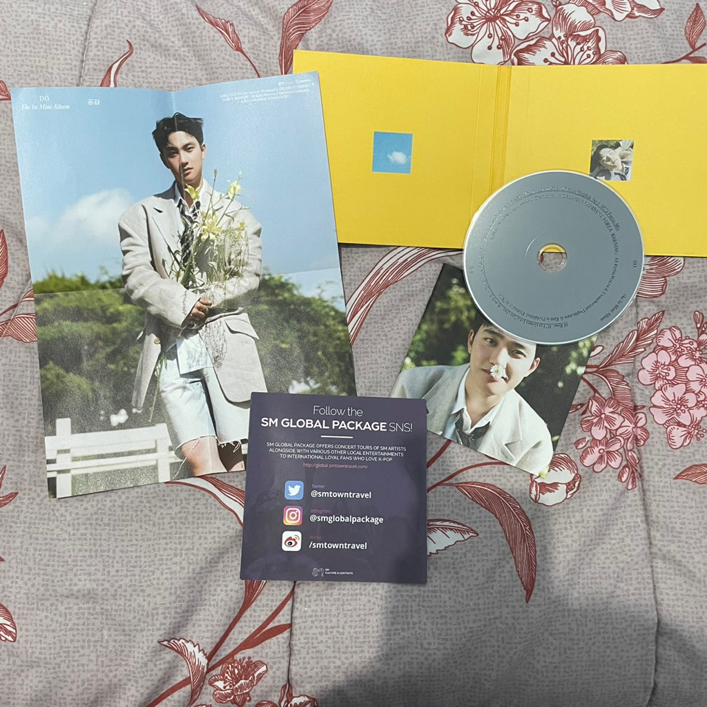 DO 1st Album Empathy Digipack Grey