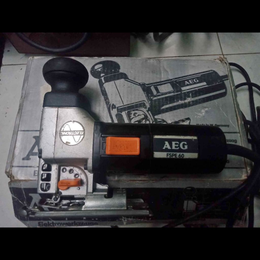 mesin gergaji jigsaw AEG FSPE 500w High Quality bekas