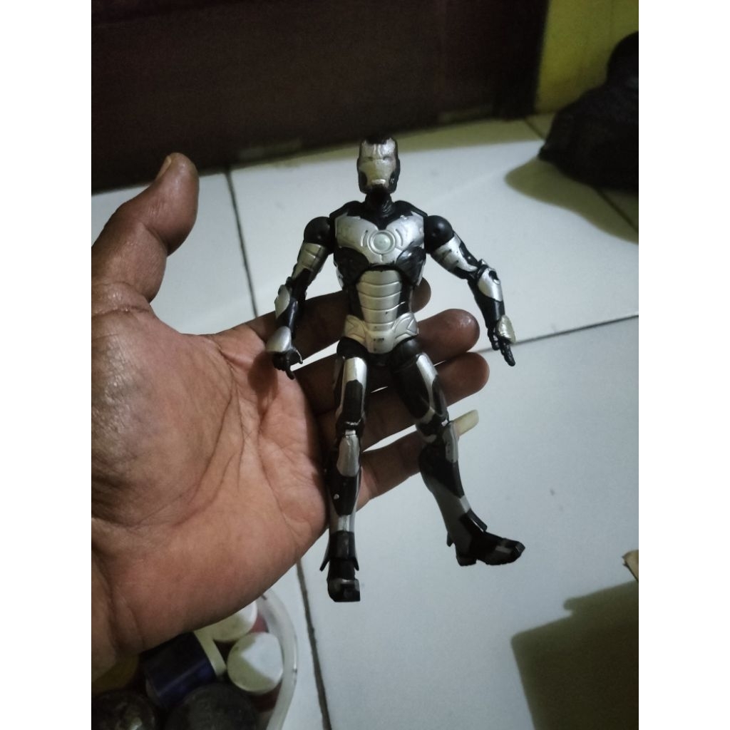 action figure iron Man