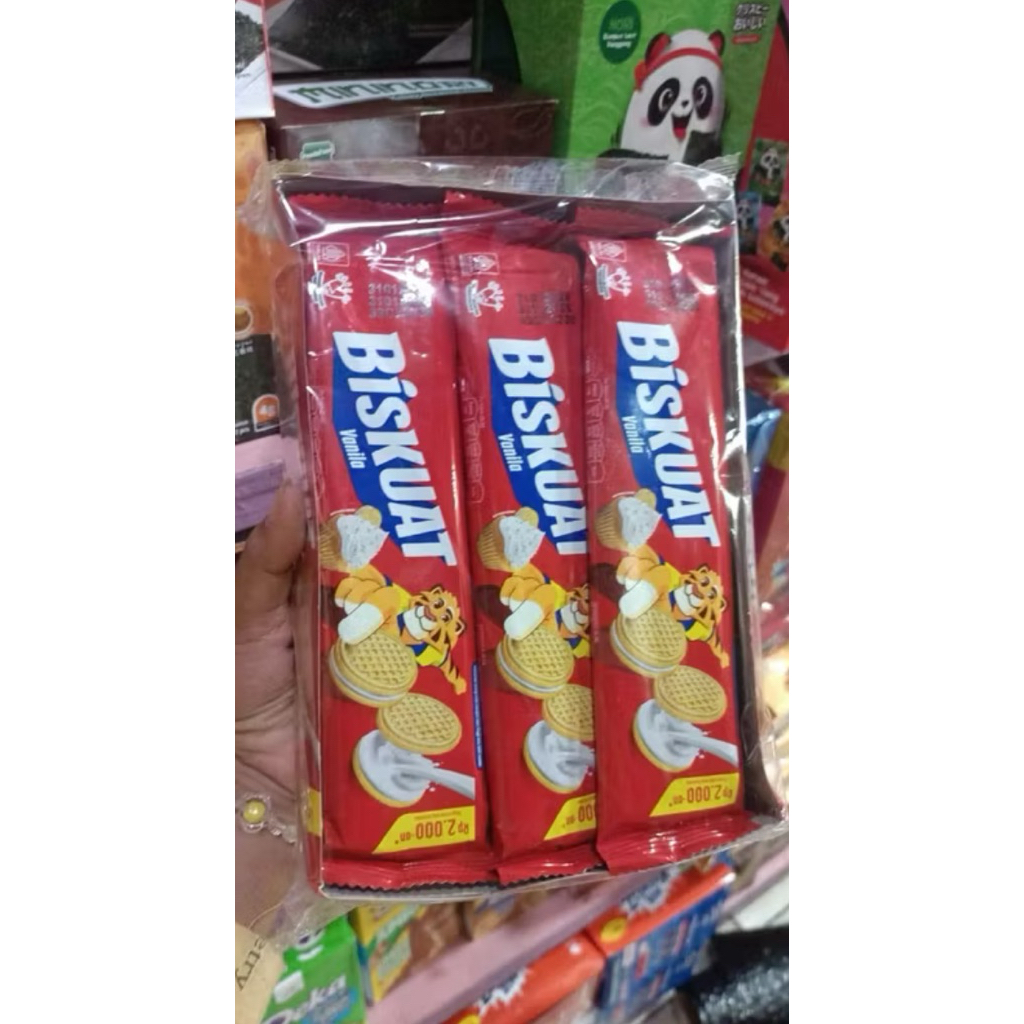 

BISKUAT VANILLA ISI 12pcs