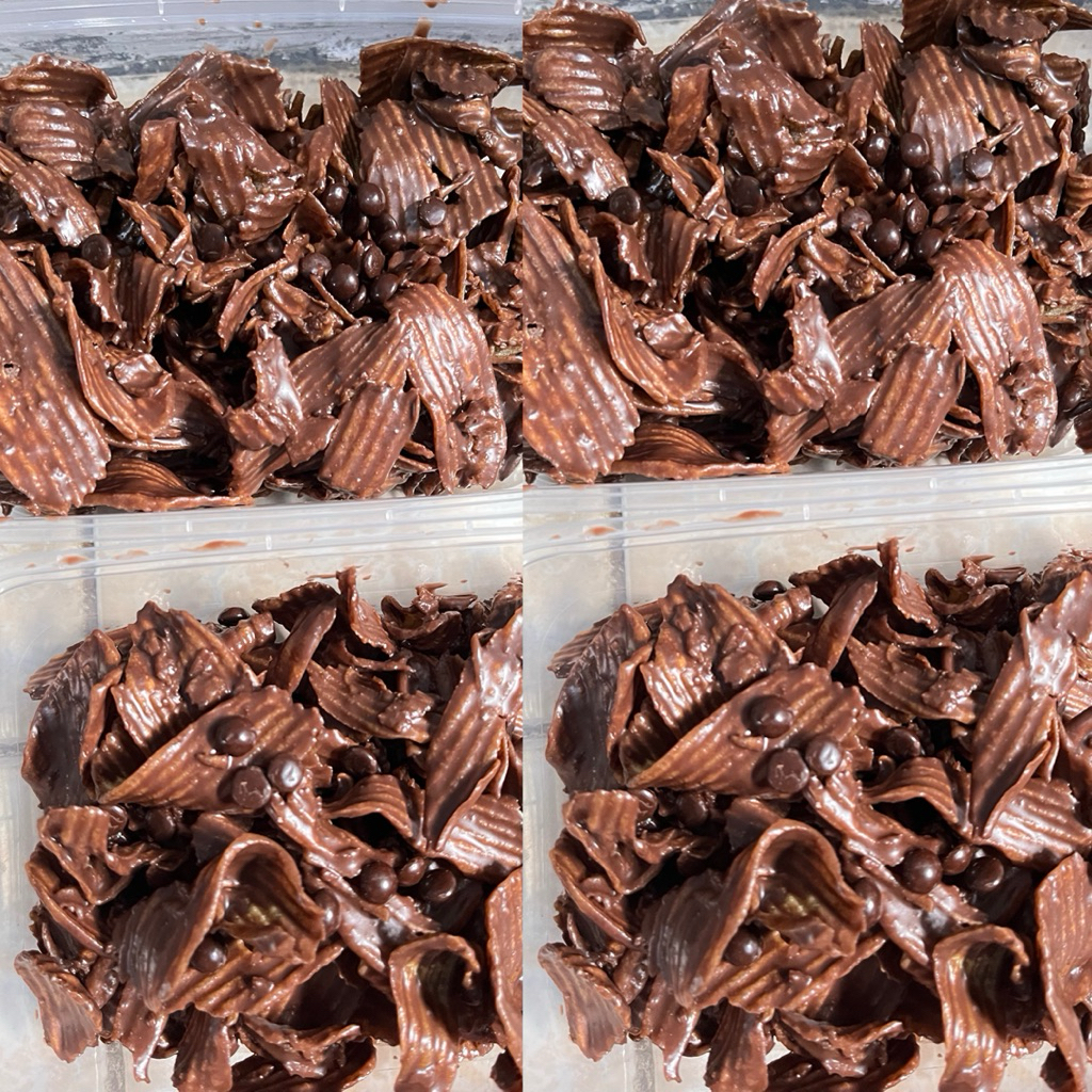 

KERIPIK PISANG COKLAT | BANANA CHIPS cup650ml full