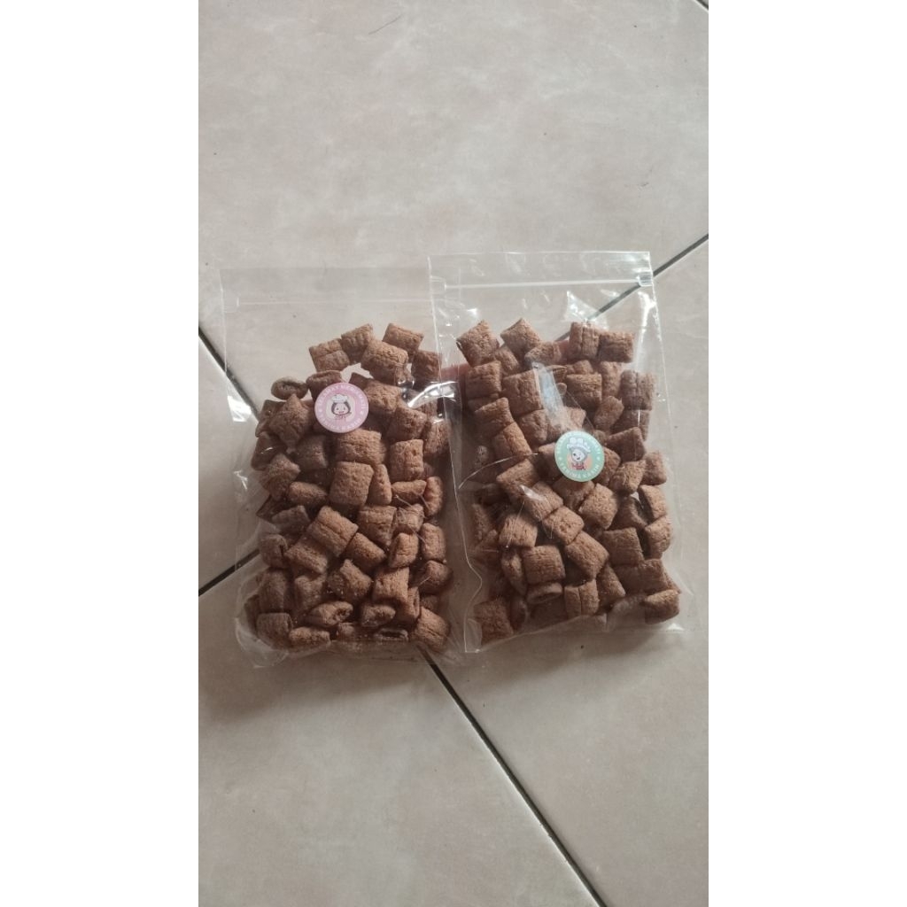 

pilow coklat