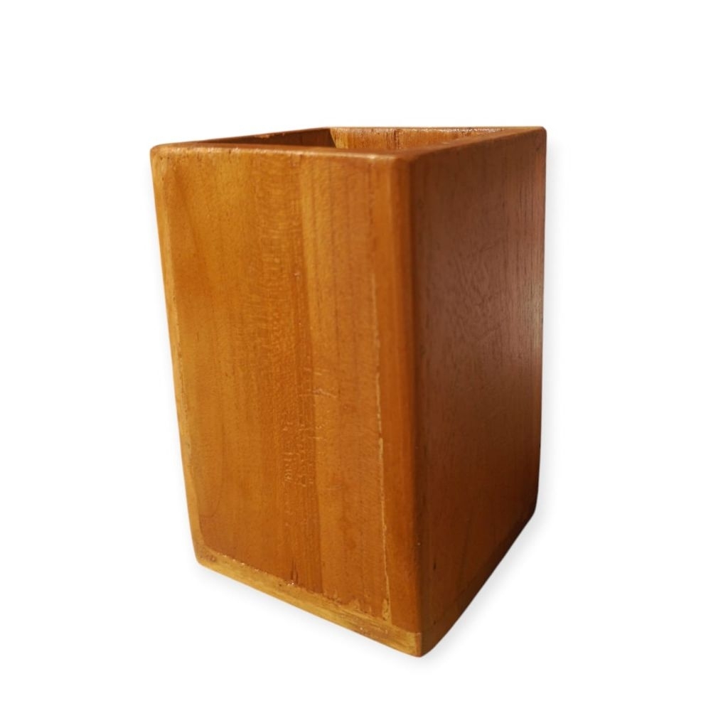 

Tempat Bolpoin atau pensil aesthetic.