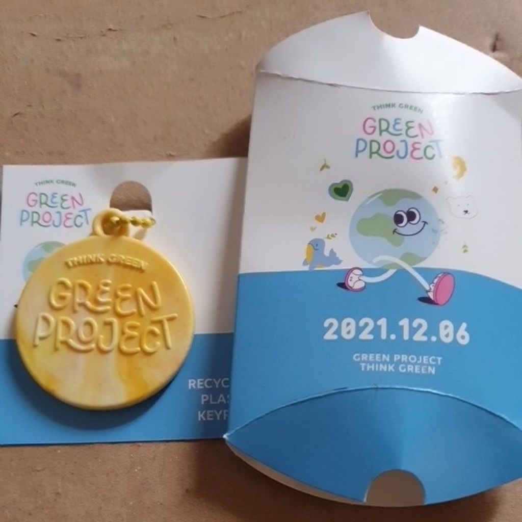 xdinary heroes green project keychain yellow recycled plastic keyring keychain gantungan kunci year 