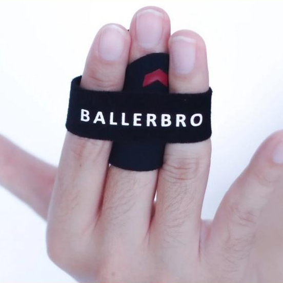 Guard Finger Pelindung Jari Tangan Olahraga Basket Pria Wanita BALLERBRO Hitam Polos Deker Jari Anak