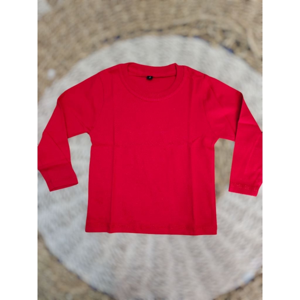 kaos merah polos lengan panjang