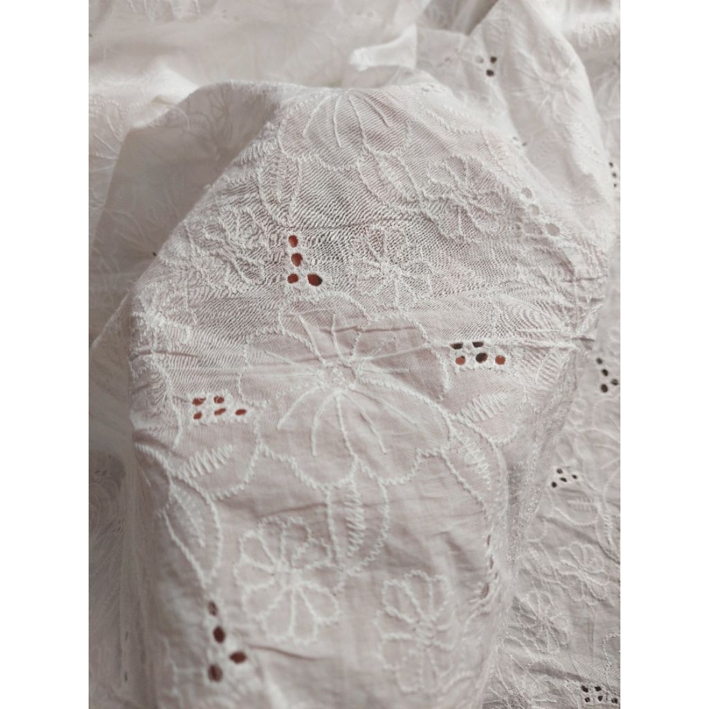 kain katun bordir Premium - kain katun bordir original - kain katun bordir meteran - katun bordir(BW