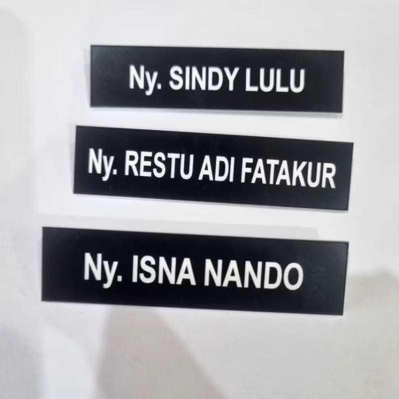

NAMA DADA GRAFIR, NAMETAG , PERSIT , NAMA PDH , GRAFIR AKRILIK TERMURAH