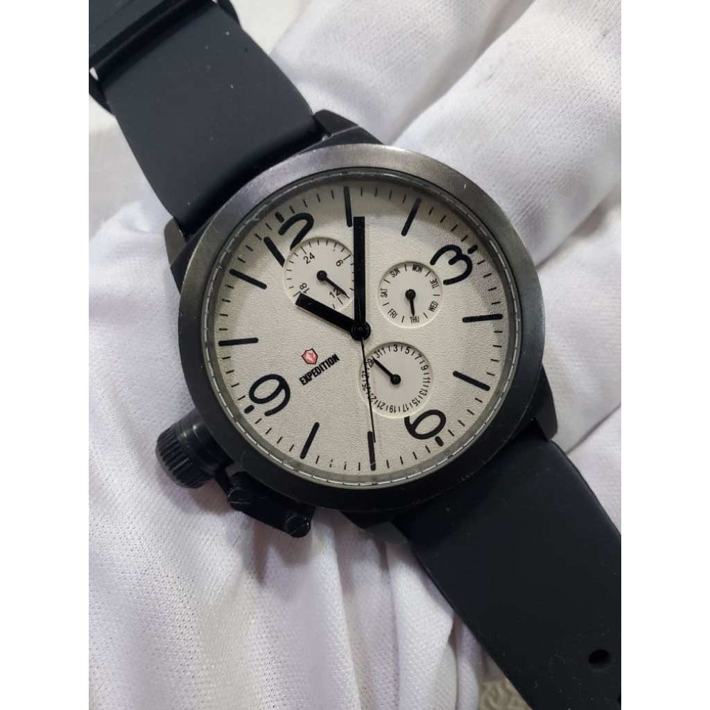 Jam Expedition E6339B Original Pria Preloved