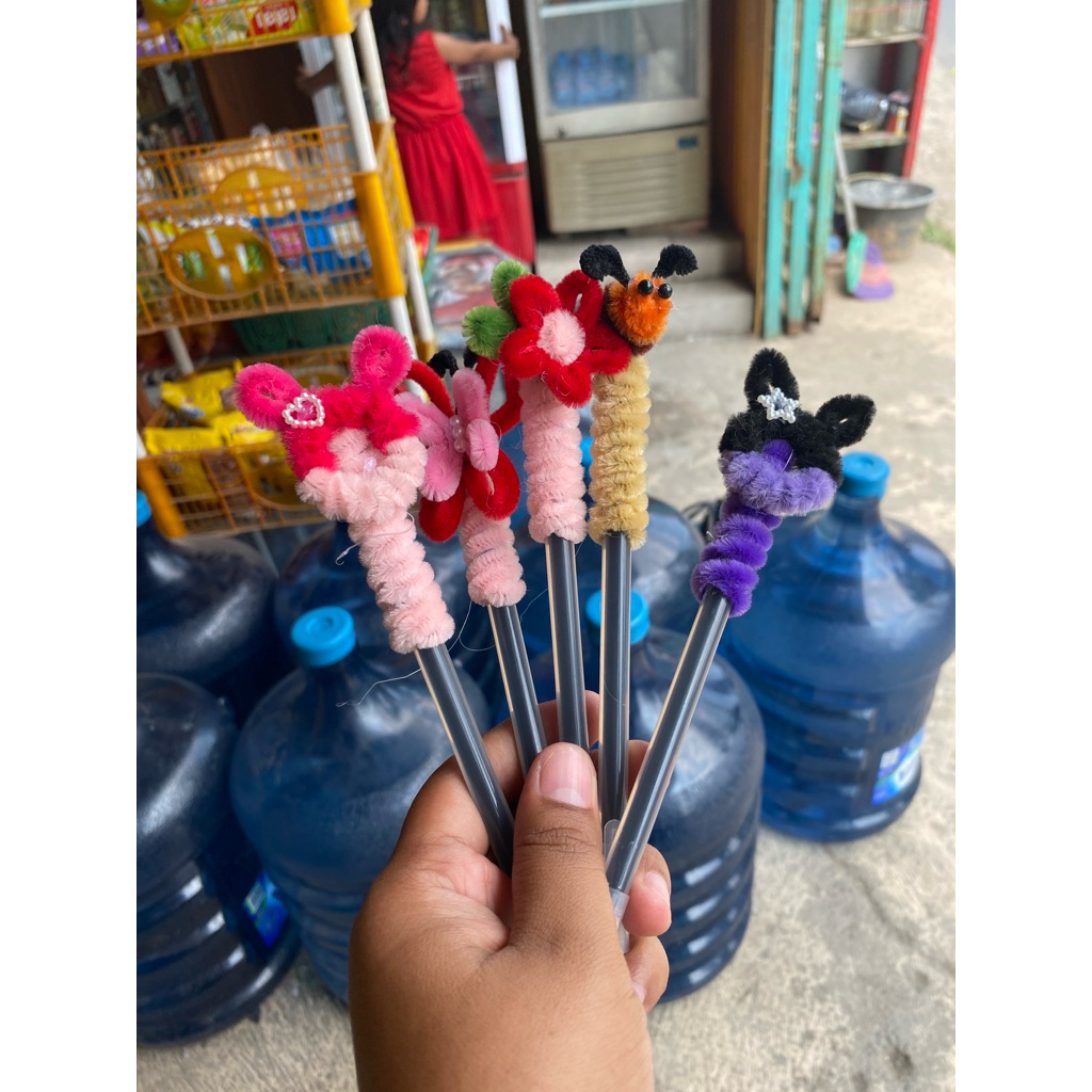 

PENSIL KARAKTER LUCU bisa riquest nama