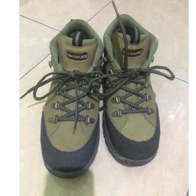 Sepatu Boots Think Safety K2 / Sepatu Hiking Trekking Unisex (Preloved)