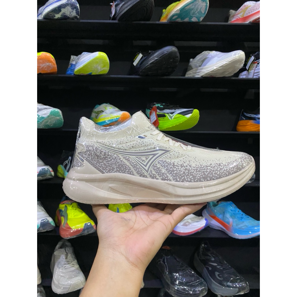 Sepatu Lari / Ardiles Olympian