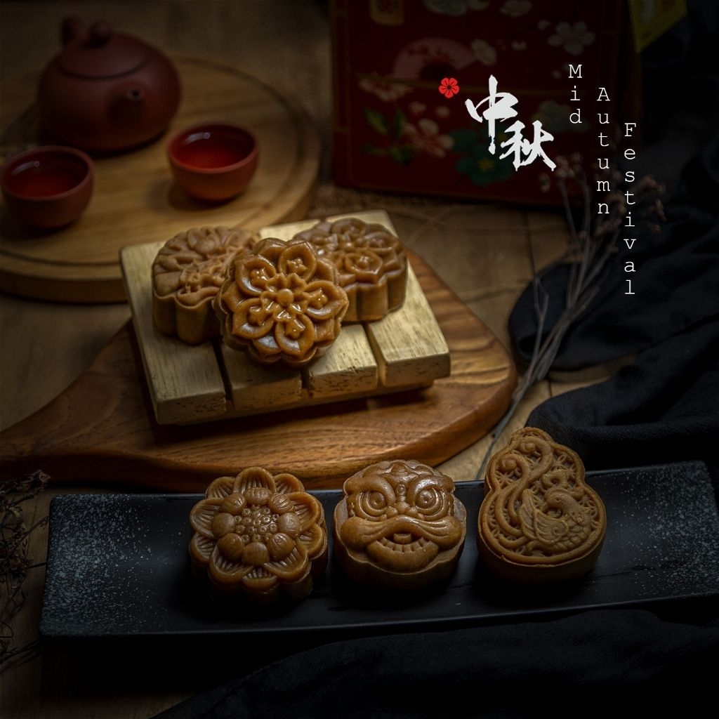 

READY MOONCAKE SATUAN PER 1 PCS PREMIUM HALAL VEGETARIAN