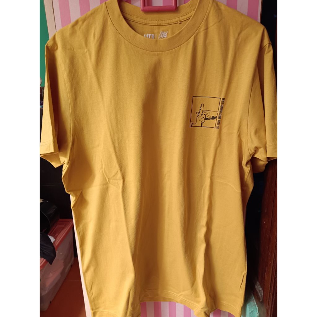 Uniqlo Naruto Size L