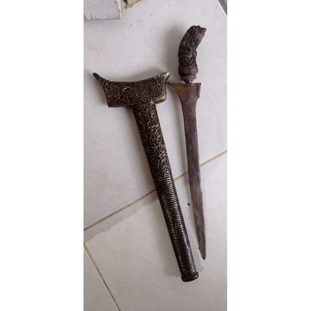 keris Melayu pamor banyu Mili