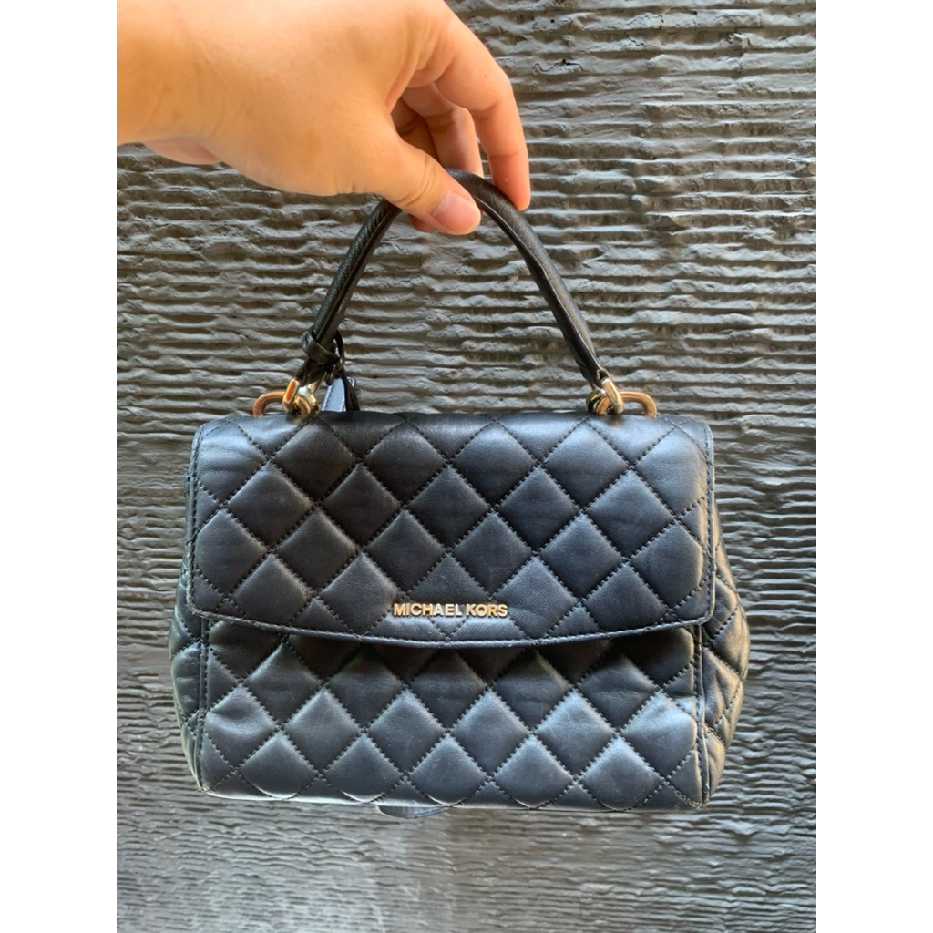 Michael Kors Tas Selempang hitam