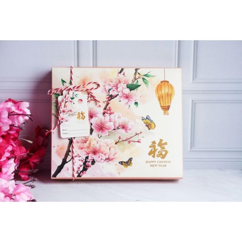 

Cake Dus Kue Nastar Imlek Box Roti Mochi Coklat Mini Kotak CNY Motif Pink Sakura