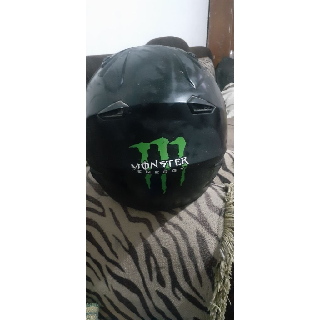 helm snail supermoto