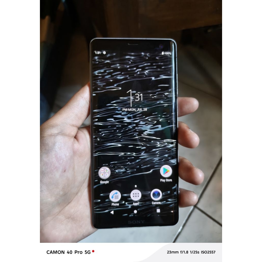 SONY XZ3 DOCOMO white Wifi only bekas (baca deskripsi)