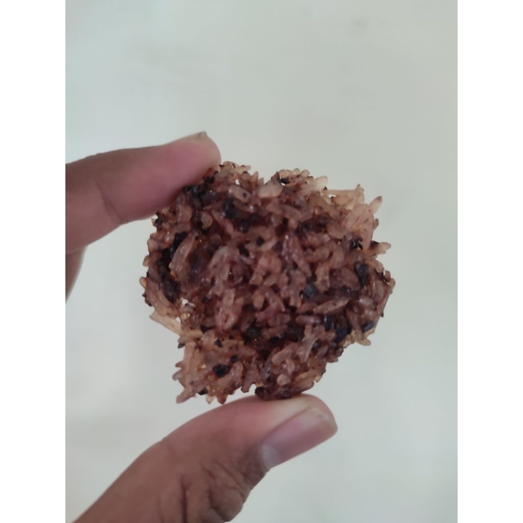 

Krupuk rengginang mentah