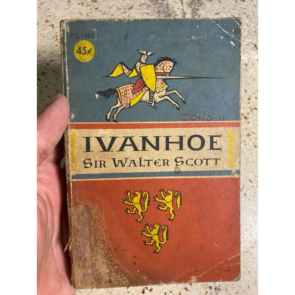 BUKU IVANHOE SIR WALTER SCOTT