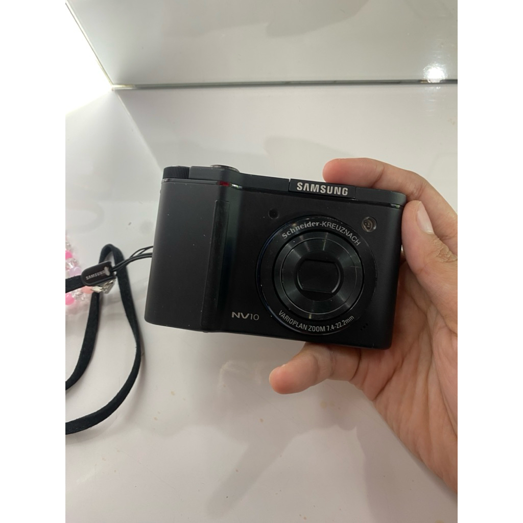 Digicam Samsung NV10 second
