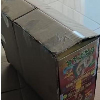 

Karton kotak isi 10 lemar kemasan iai merah