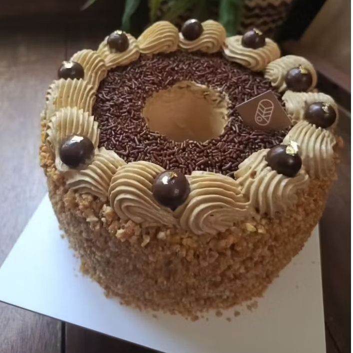 

Chiffon Mocha Choco Nougat 18 cm