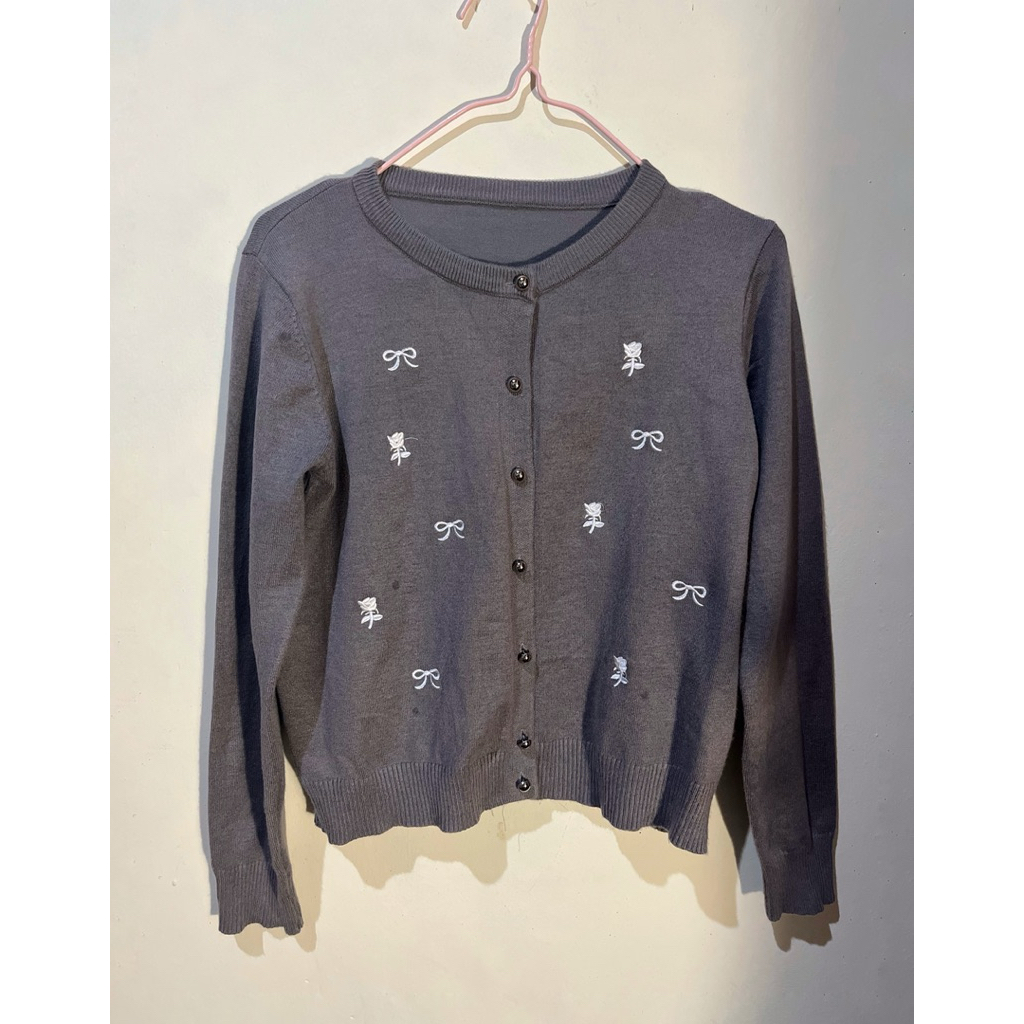 Cardigan Rajut Halus