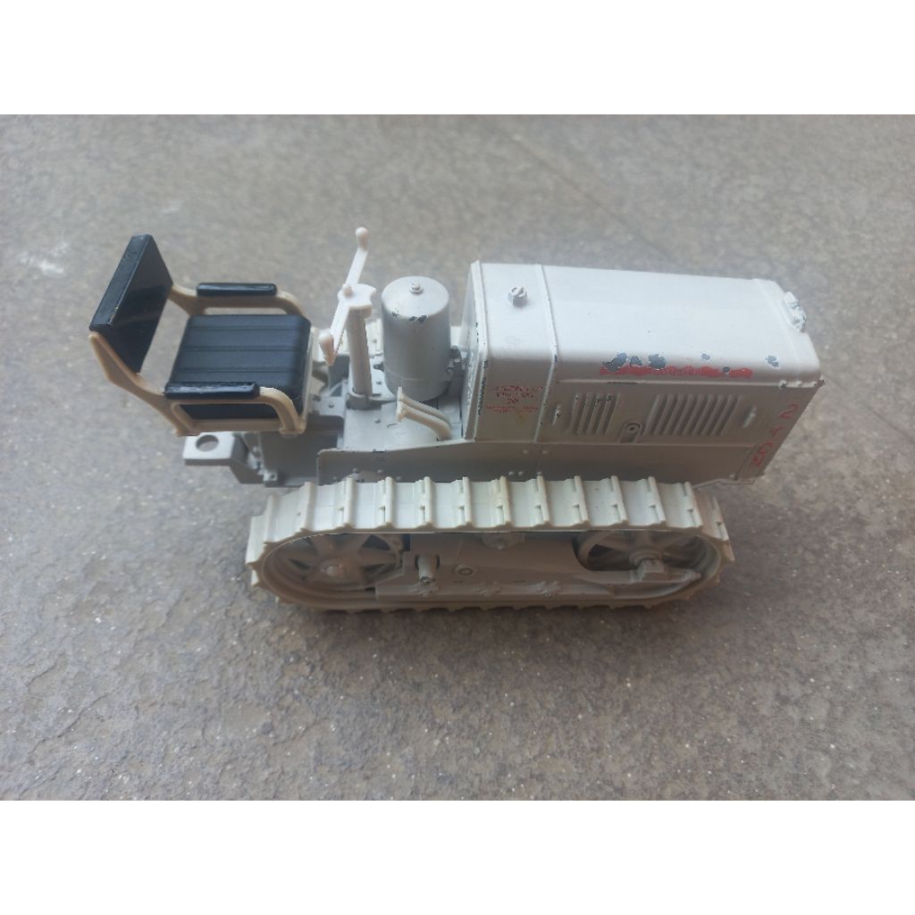 Diecast Tractor Norscot 2T