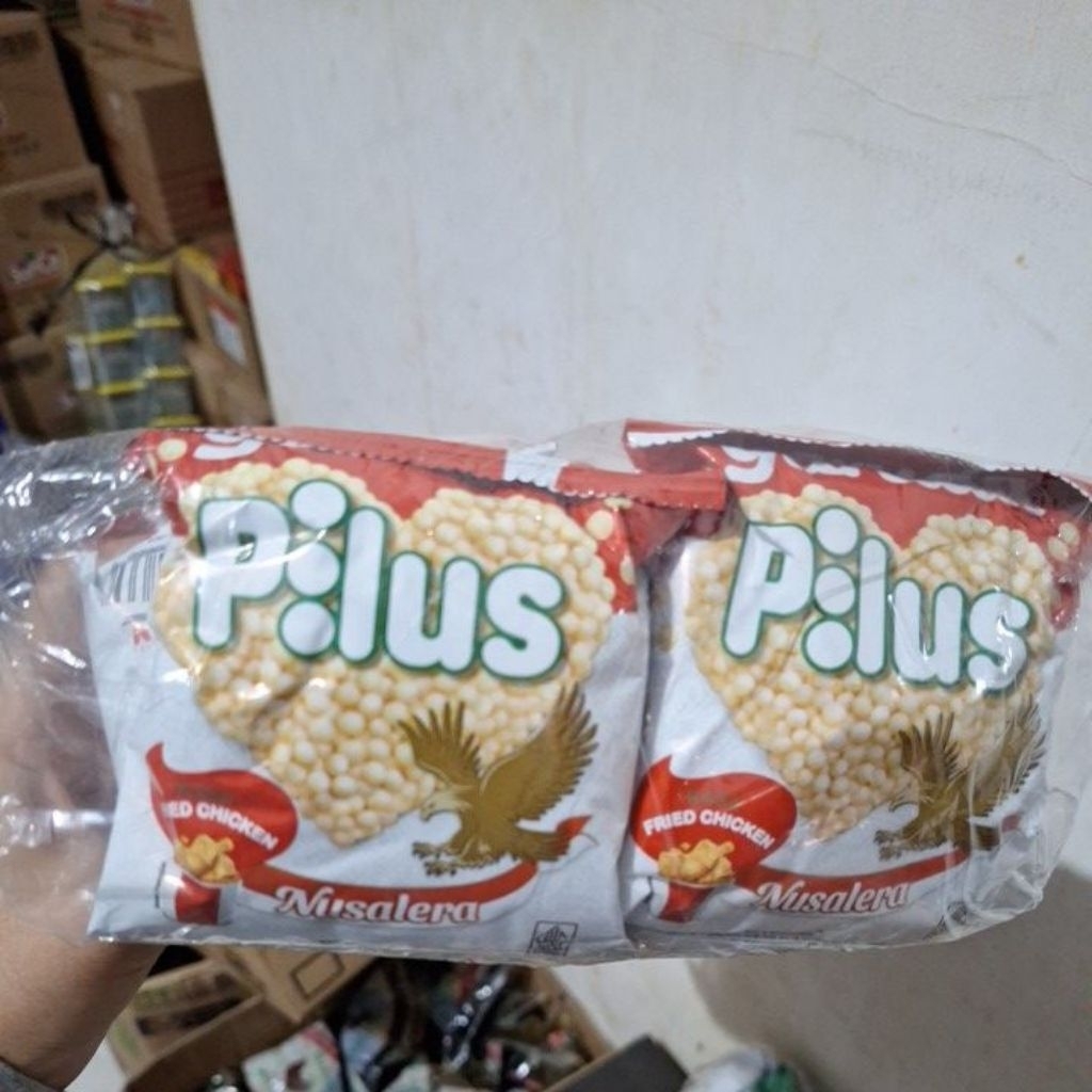 

Pilus garuda renceng isi 10 pcs rasa mi goreng/fried chicken