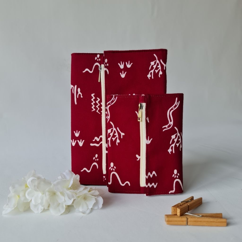 

SENDEAN - Notebook Cover Book Sleeve Buku Jurnal Batik - Tuwuh Abrit