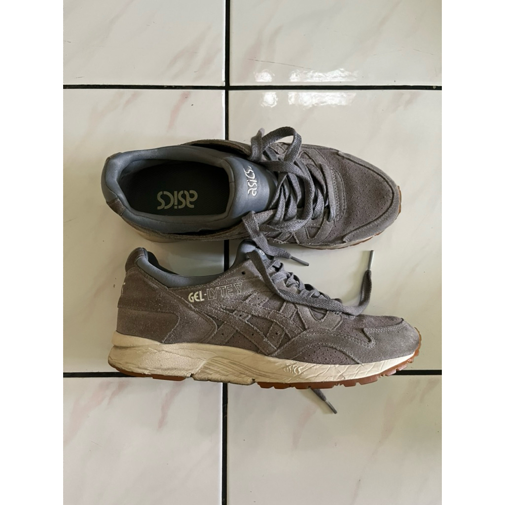 Sepatu Asics Gel Lyte V - Stone Grey