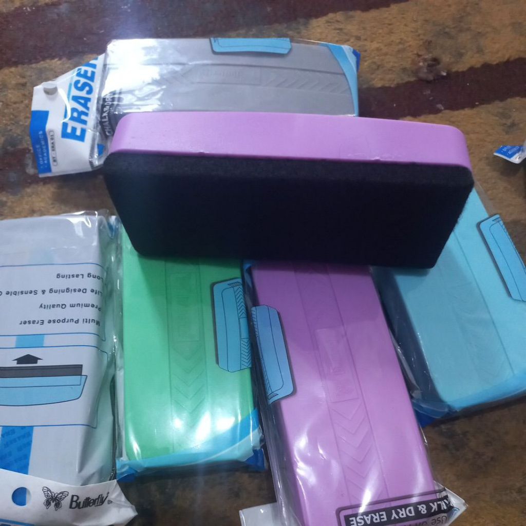 

Penghapus Papan Tulis Busa