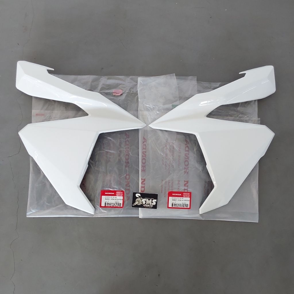 Cover Sayap Kanan Kiri Depan Putih Susu Vario 150 LED Old (2015 - 2018) Original 64501/64601 K59 A10