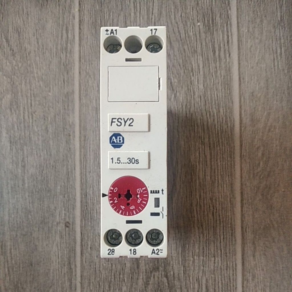 Timer Star Delta Allen Bradley Second 24 - 220v AC/DC