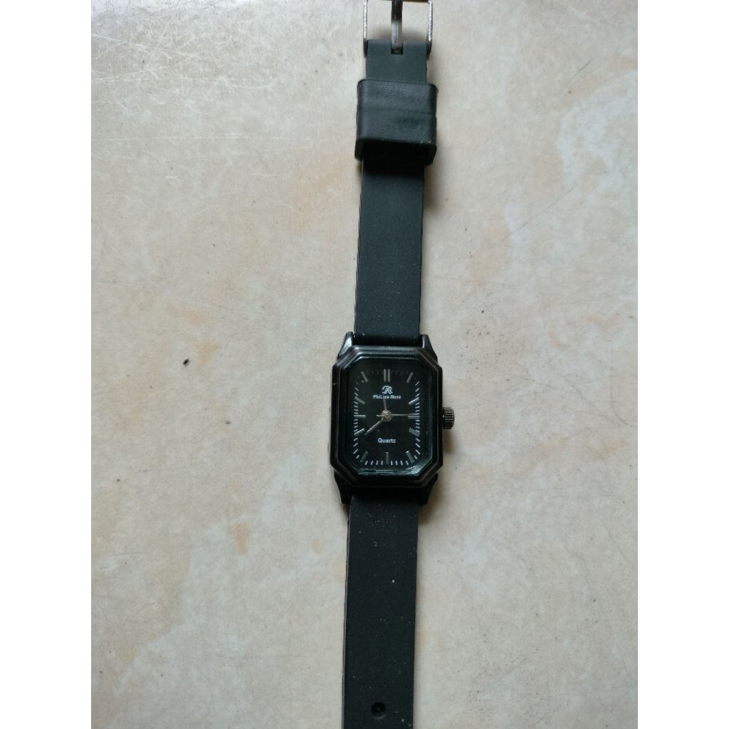 jam tangan wanita silicon kotak kecil