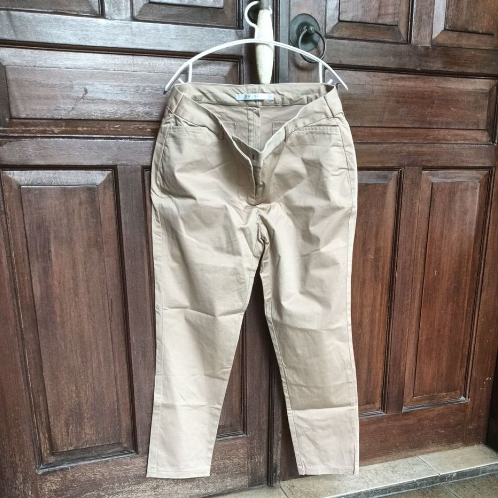 preloved_Valino_celanawanita