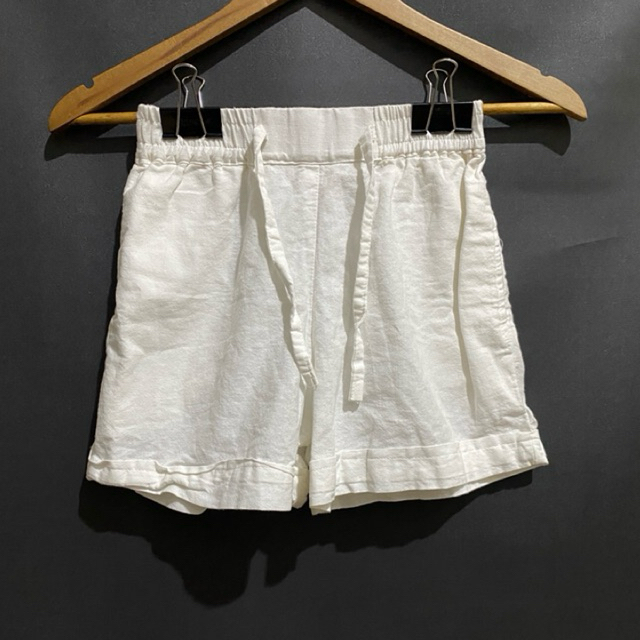 [PRELOVED] CELANA PENDEK / CELANA WANITA PENDEK