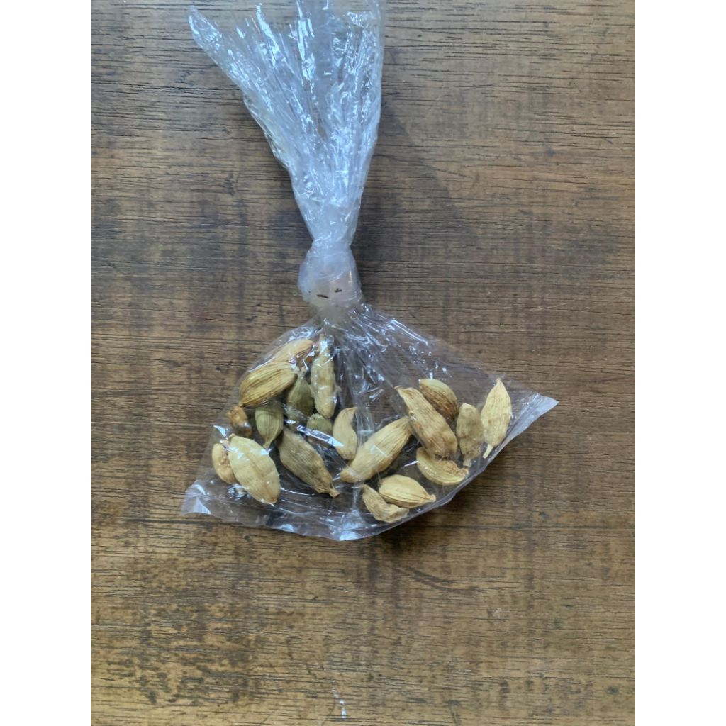 

kapulaga arab (rempah rempah masakan)