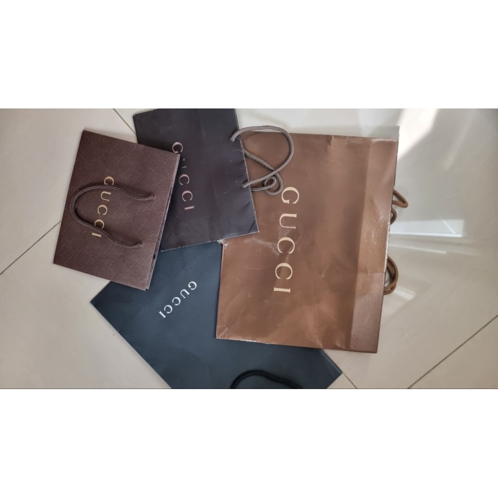 

paper bag gucci