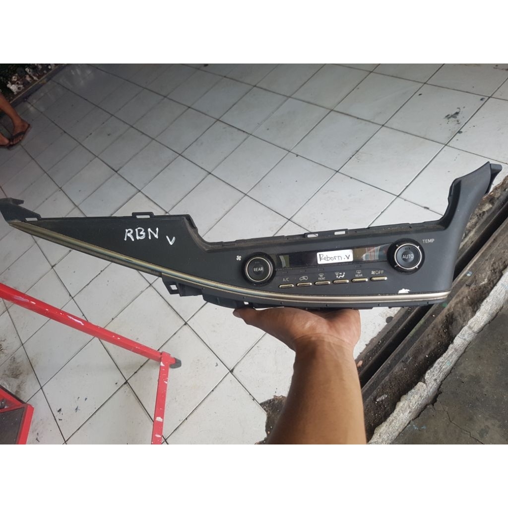 panel ac innova reborn tipe V copotan