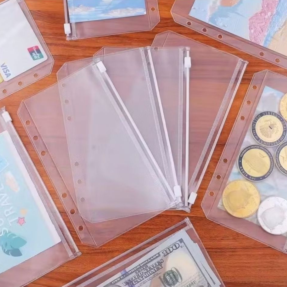 

Ziplock Binder A6 (6 Ring) Minimalis – Dompet Budgeting Planner Tempat Uang Koin Kartu Dokumen