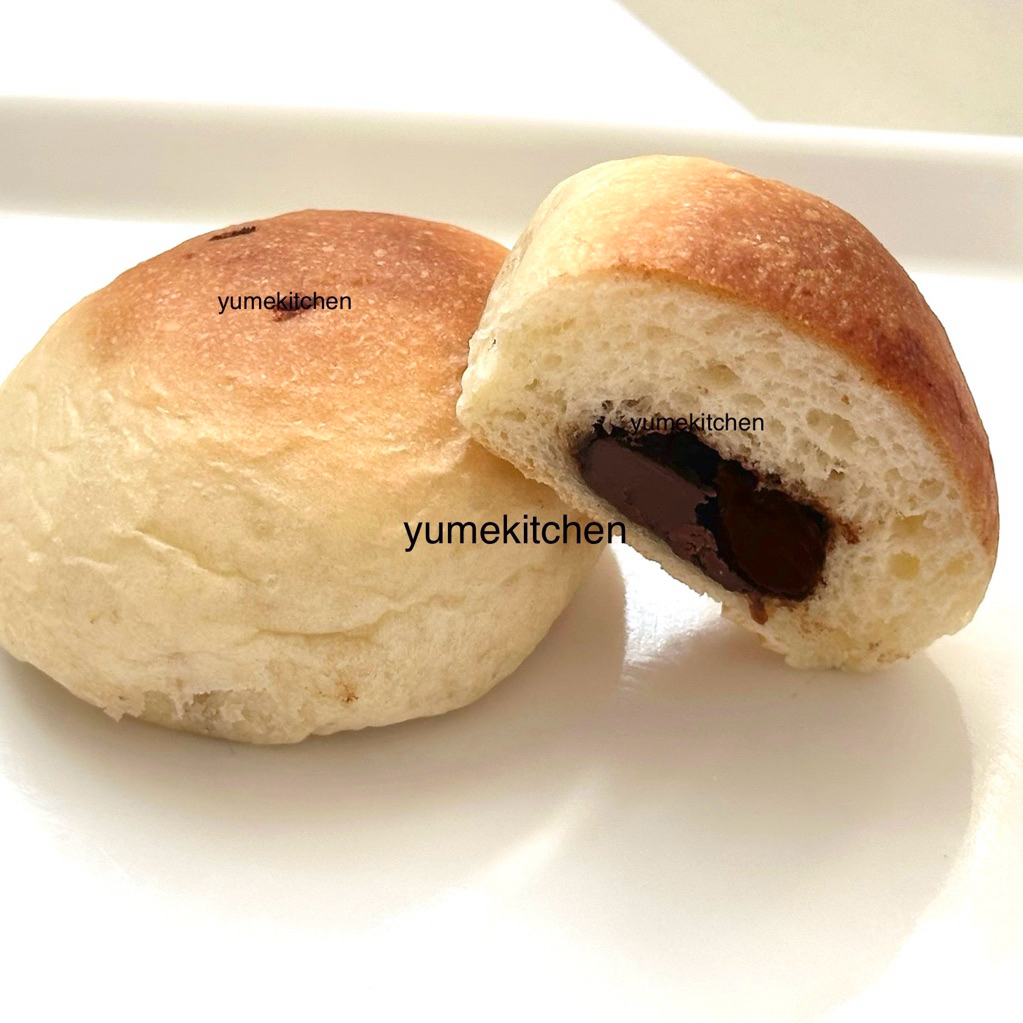

1 Box (isi 5 pcs) Roti Full Butter isi Coklat by Yume Kitchen - Roti Resep Jadoel